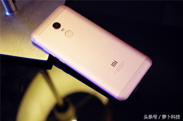 Xiaomi Redmi 5 and 5 Plus