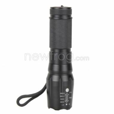LED Cree T6 Zoom Military Torch + Charger + Adapter-Cheap for $13.11 from Newfrog.com