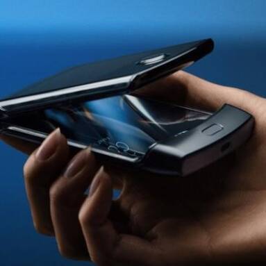 Moto RAZR Folding Screen Smartphone Officially Announced