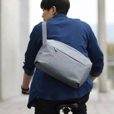 $24 with coupon for 90fen Simple Messenger Style Crossbody Bag – LIGHT GRAY HORIZONTAL from GearBest