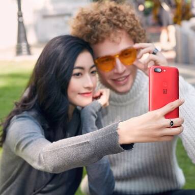 OnePlus 5T Lava Red Promo Photos
