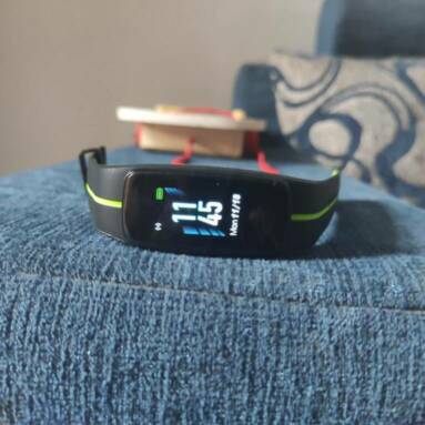 PlayFit 53 Review: A decent fitness tracker